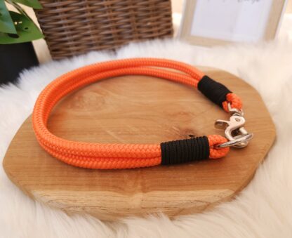 Collier Rio orange