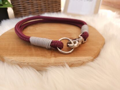 Collier Rio aubergine